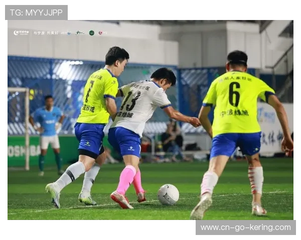 法甲俱乐部社区活动，青少年足球推广计划进行中