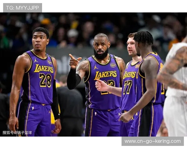 湖人迎战马刺，詹姆斯率队冲击NBA杯第二冠